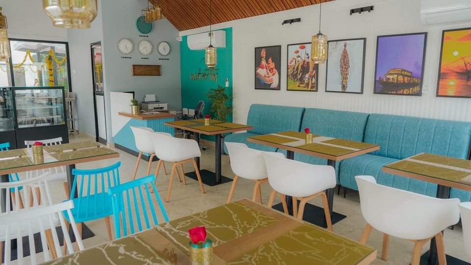 Restaurant/places to eat, Coffee/tea facilities, Seating area