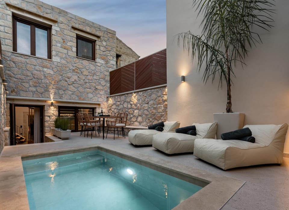 Property building, Patio, Seating area, Pool view, Swimming pool, sunbed