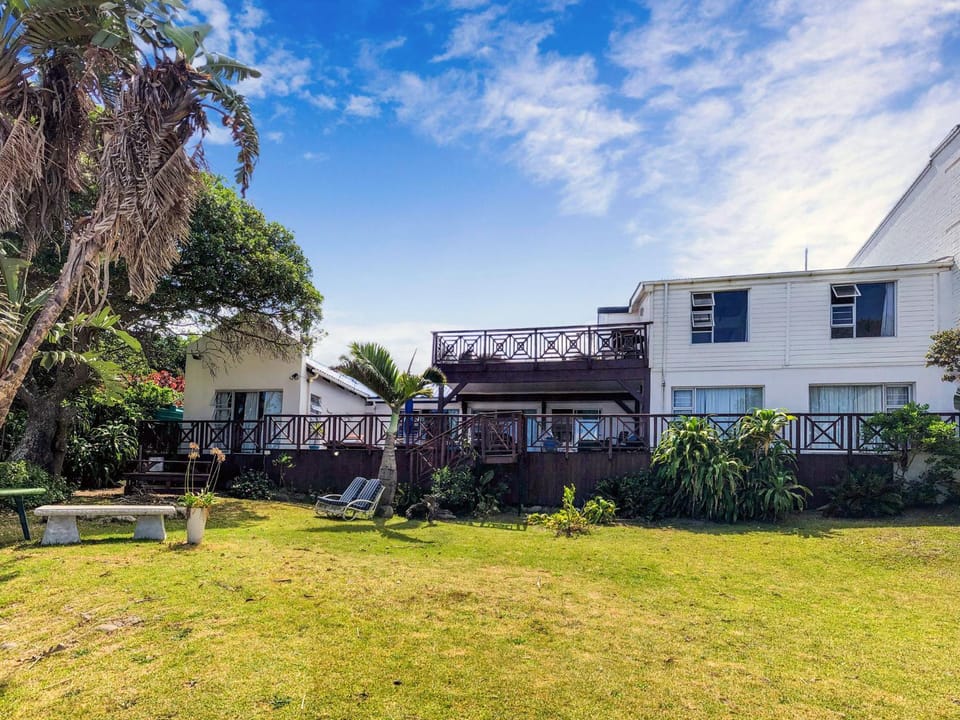Property building, Garden, Balcony/Terrace