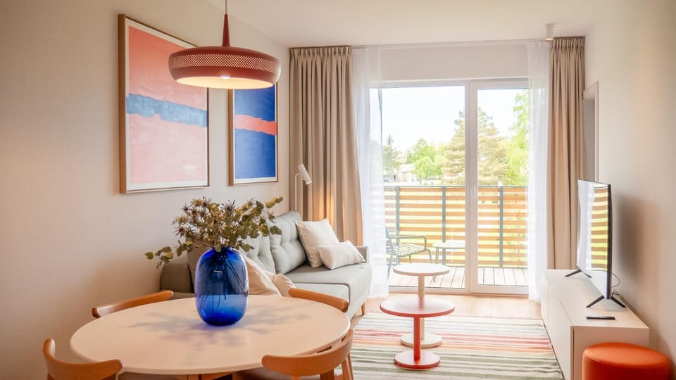 TV and multimedia, Living room, flat iron, internet