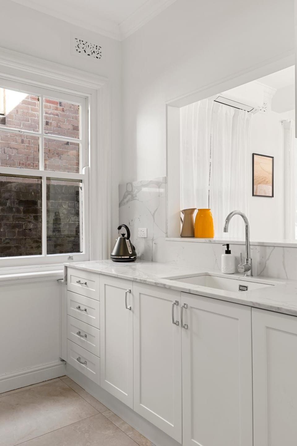 Coffee/tea facilities, Kitchen or kitchenette