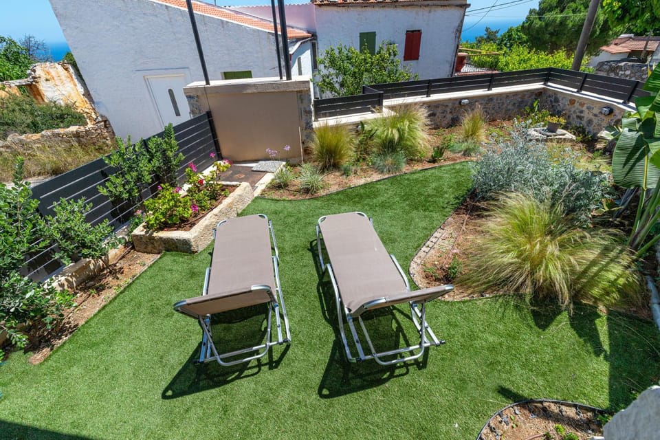Patio, Spring, Day, Garden