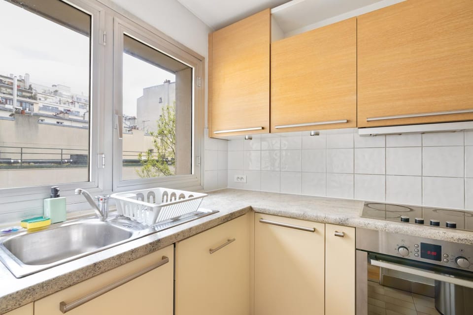 Kitchen or kitchenette, pet friendly, stove