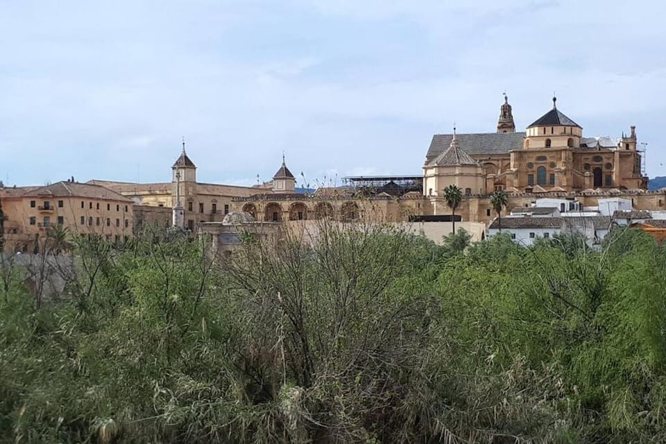 Nearby landmark, Day, Neighbourhood, Landmark view