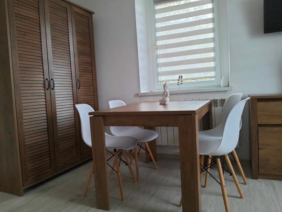 Dining area, wardrobe