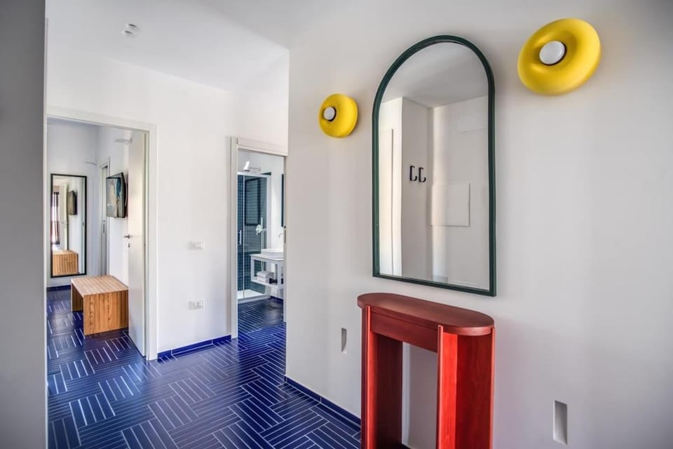 Bed, Bathroom, Photo of the whole room, Bedroom