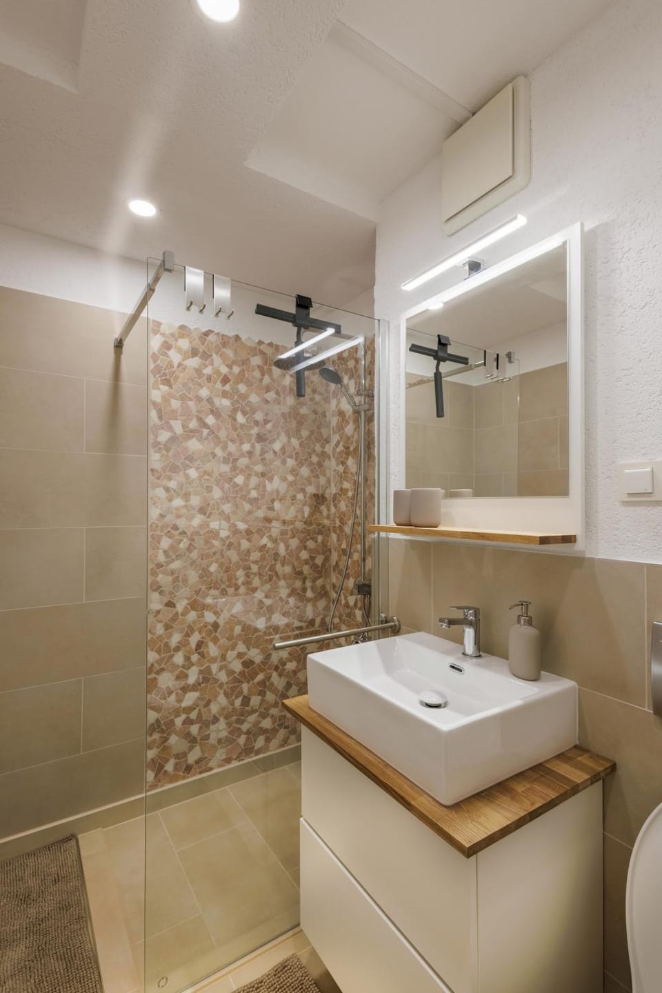 Shower, Toilet, Bathroom