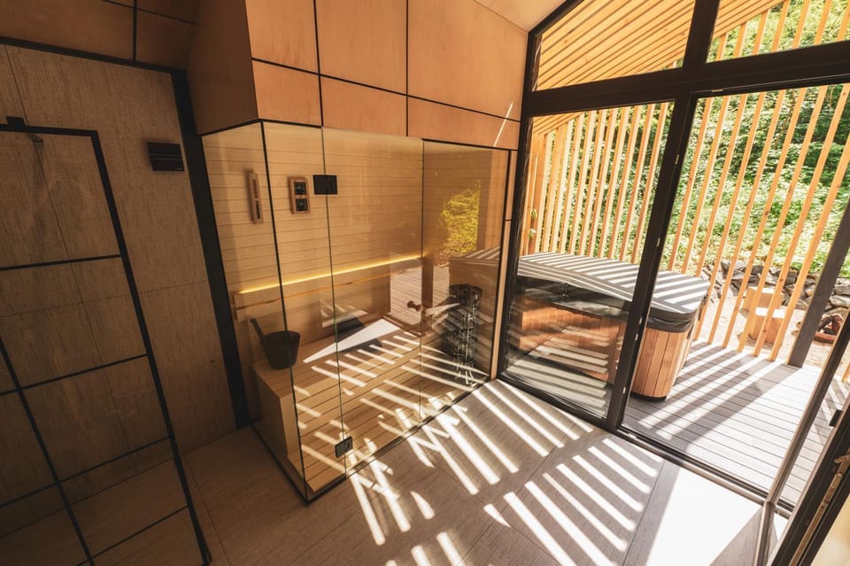 Shower, Patio, Day, Hot Tub, Sauna, Sauna, Bathroom, View (from property/room), Balcony/Terrace