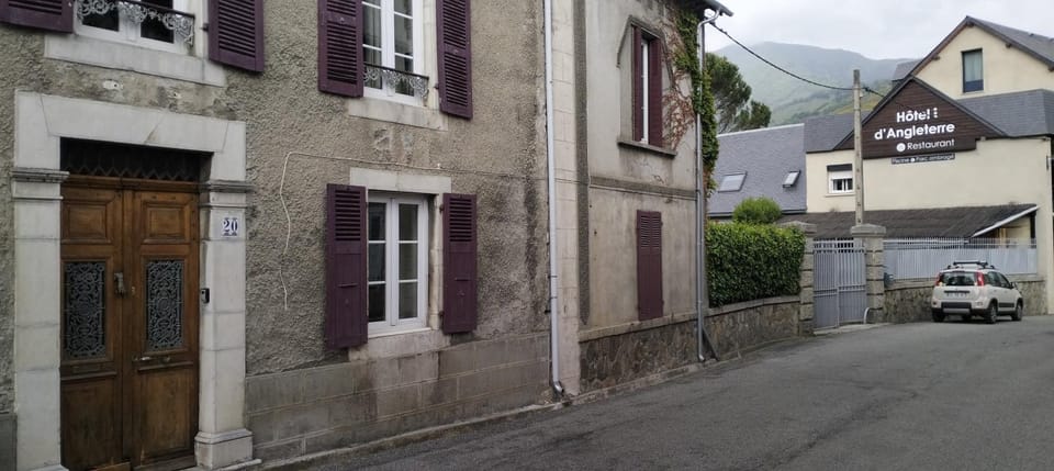 L'ancien Hôtel du vieux Cèdre Apartment in Arreau
