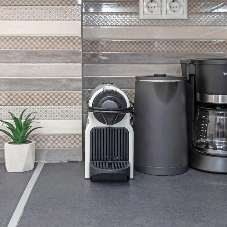 Coffee/tea facilities, Kitchen or kitchenette