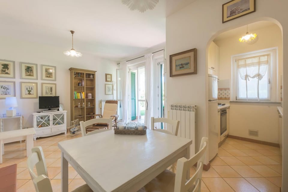 Day, Kitchen or kitchenette, Living room, Seating area, kitchen