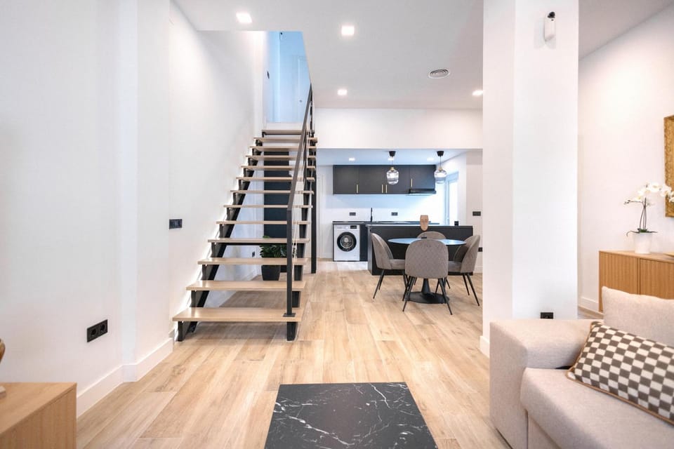 Kitchen or kitchenette, Living room, Photo of the whole room, Seating area, Dining area