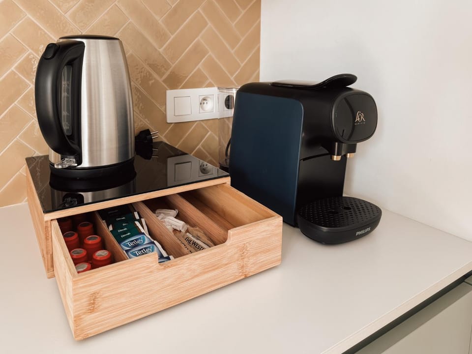 Coffee/tea facilities, Kitchen or kitchenette, minibar