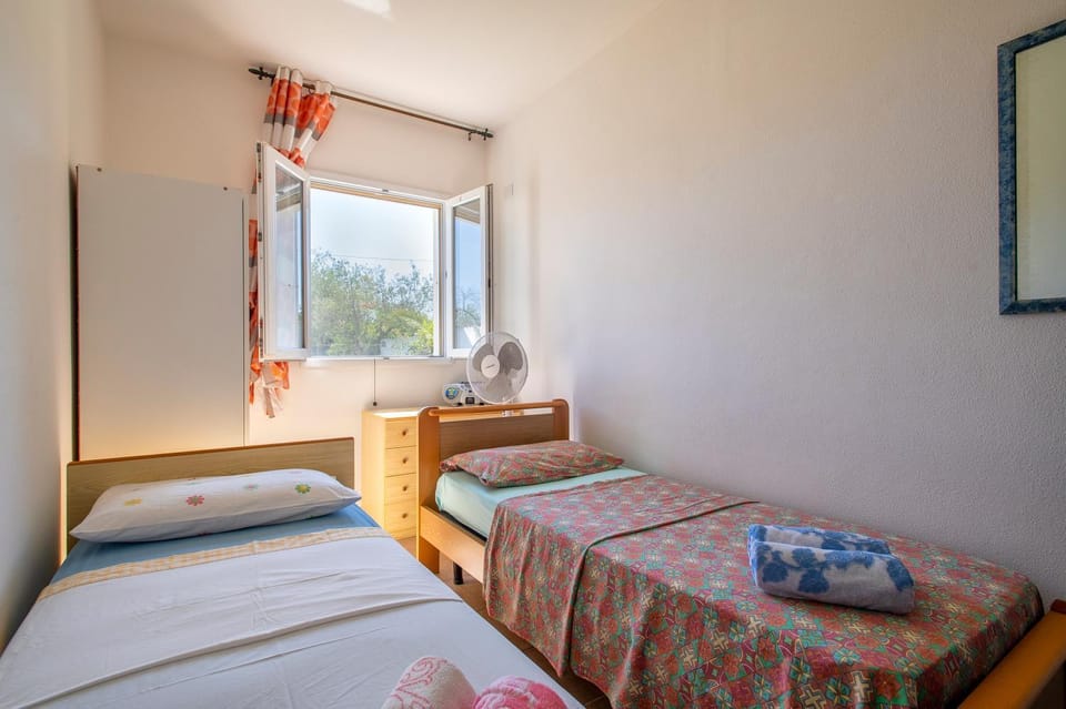 Property building, Living room, Bedroom