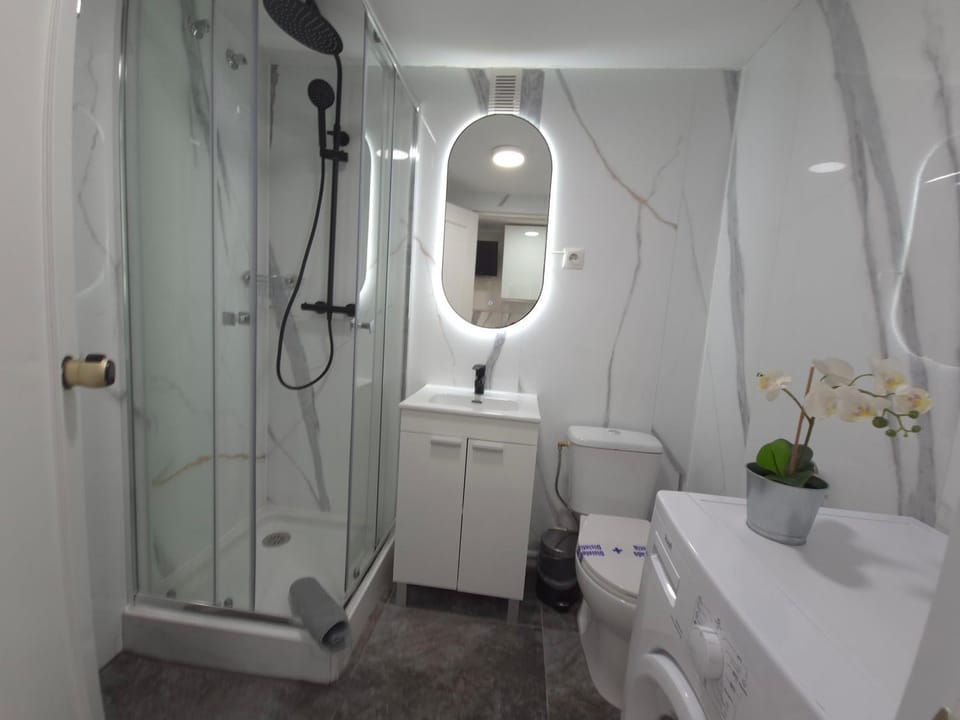 Shower, Bathroom