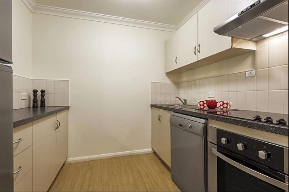 Narnia in Northbridge - One Bedroom Apartment in Perth