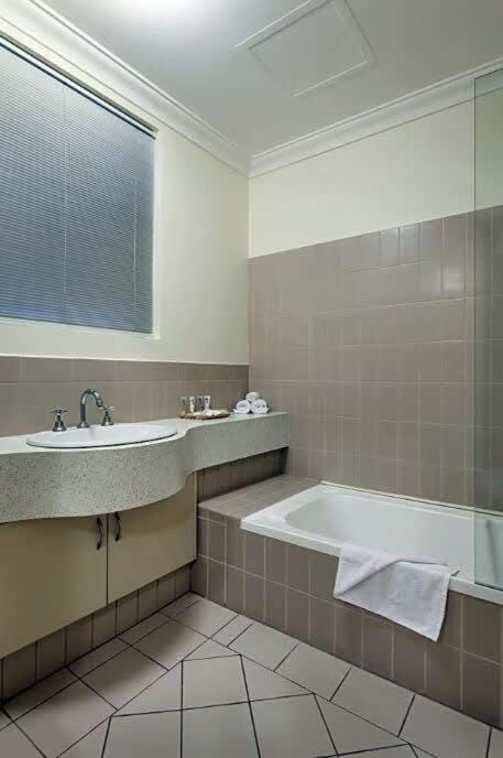 Narnia in Northbridge - One Bedroom Apartment in Perth
