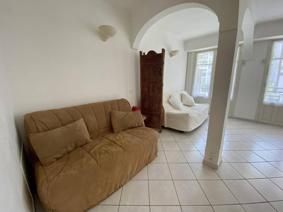Cannes proche croisette - Studio balcon vue jardin Apartment in Cannes