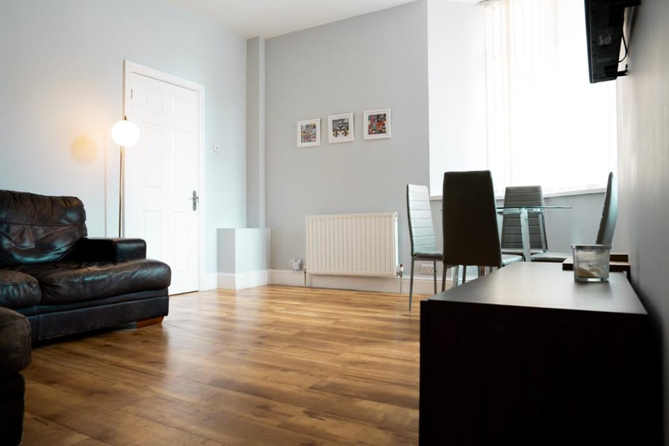 Delightful home in Manchester House in Manchester