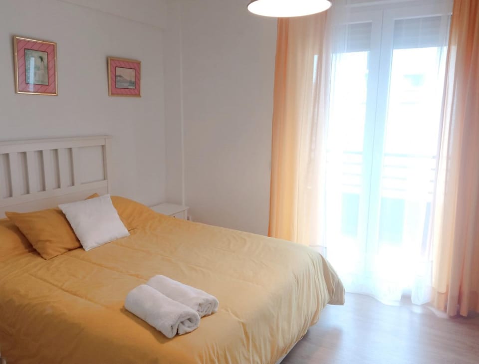 Aroa's Home -Sirimiri Apartments- Apartment in Zumaia