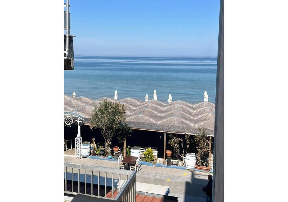 Natural landscape, View (from property/room), View (from property/room), Balcony/Terrace, Beach, Sea view, Sea view, Street view, Street view