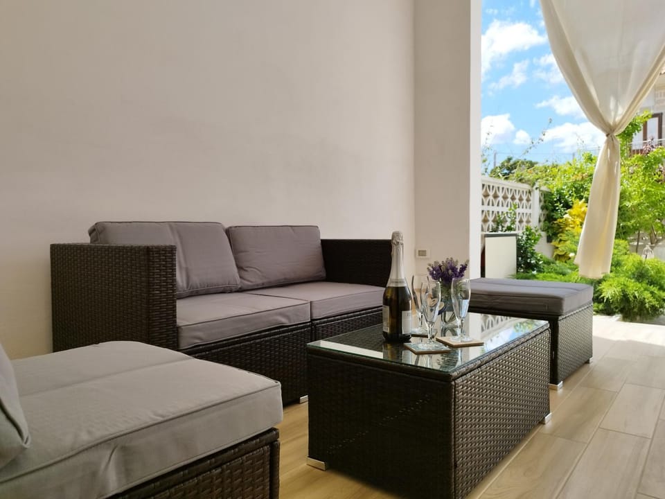 Patio, Garden, Garden view
