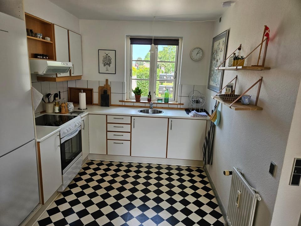 Lejlighed A med dejlig gårdhave på Thurø Kæledyr er IKKE gratis og skal tilføjes Apartment in Svendborg