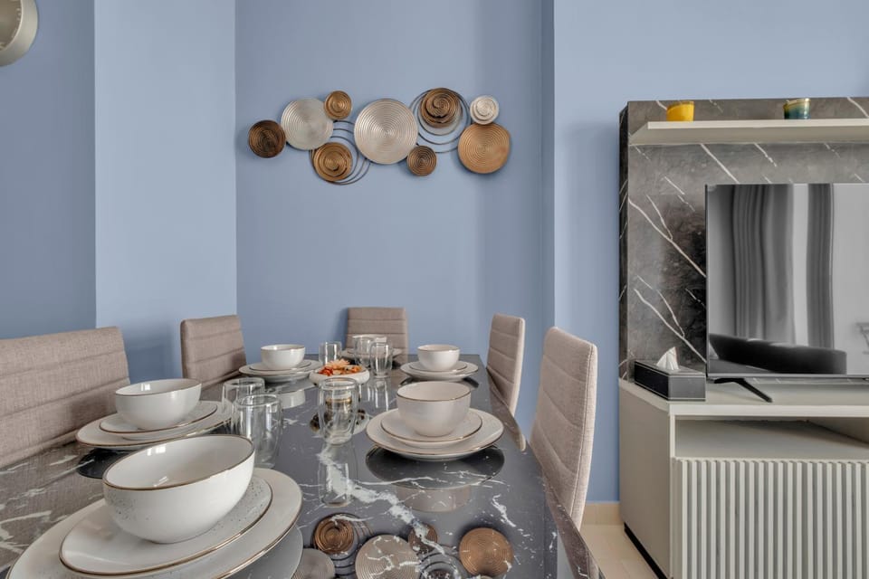 Food and drinks, Dining area, Food