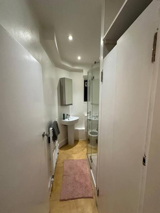 Comfortable flat near Portobello Rd Apartment in London
