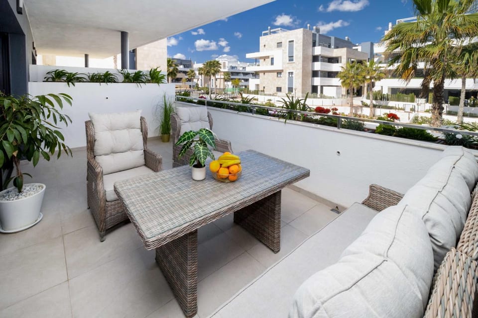 View (from property/room), Balcony/Terrace, Balcony/Terrace, Dining area