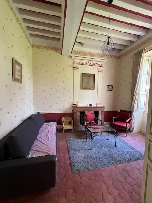Maison au milieu d'un parc House in Auvergne-Rhône-Alpes
