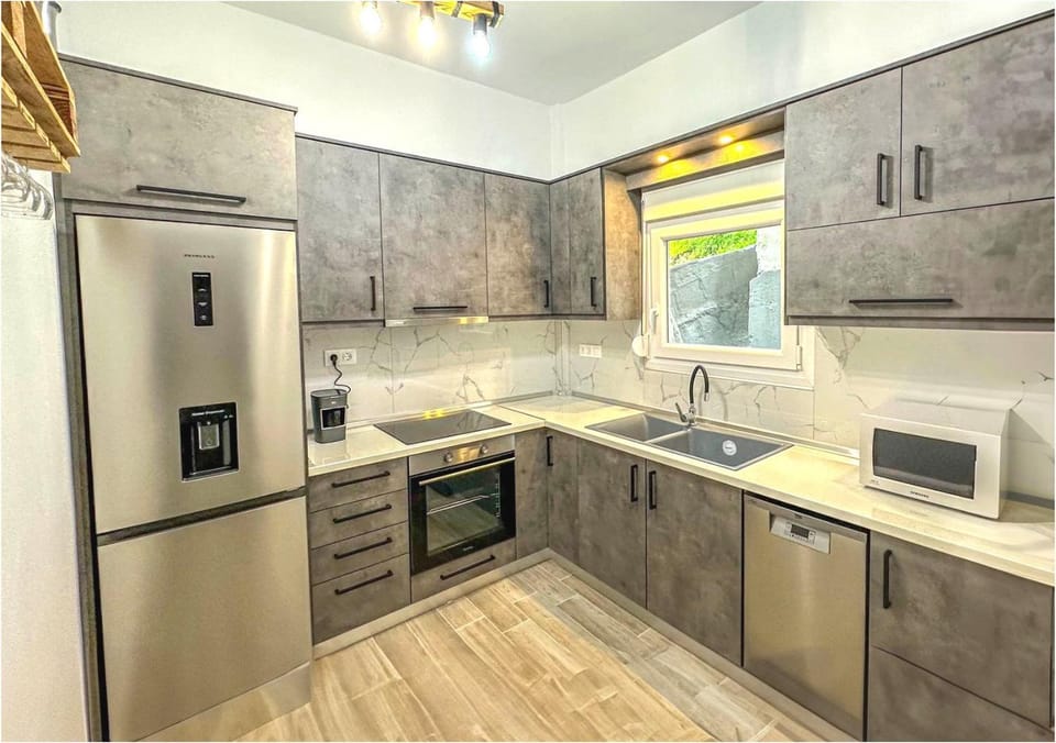 Kitchen or kitchenette, dishwasher, minibar, pet friendly, stove