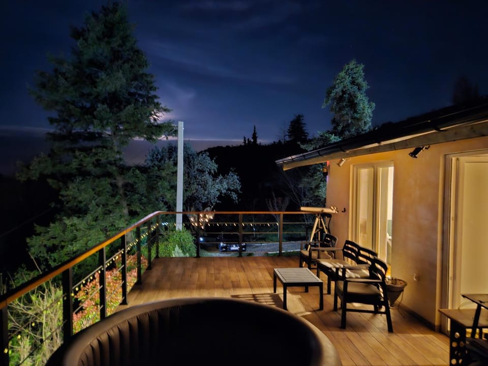 Night, Balcony/Terrace