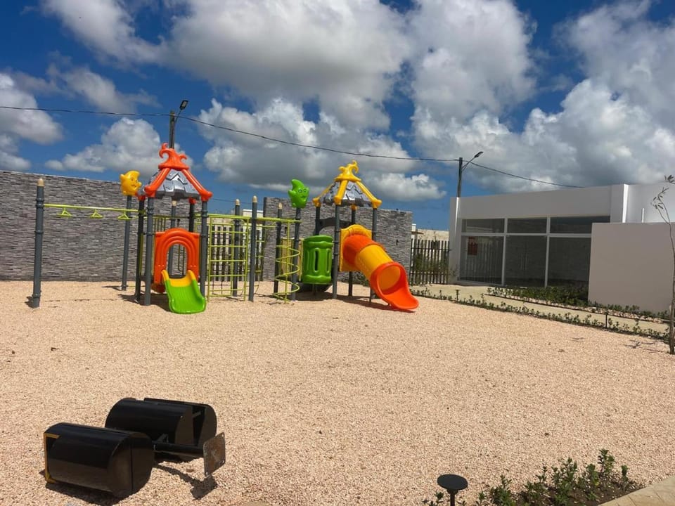 Day, Children play ground