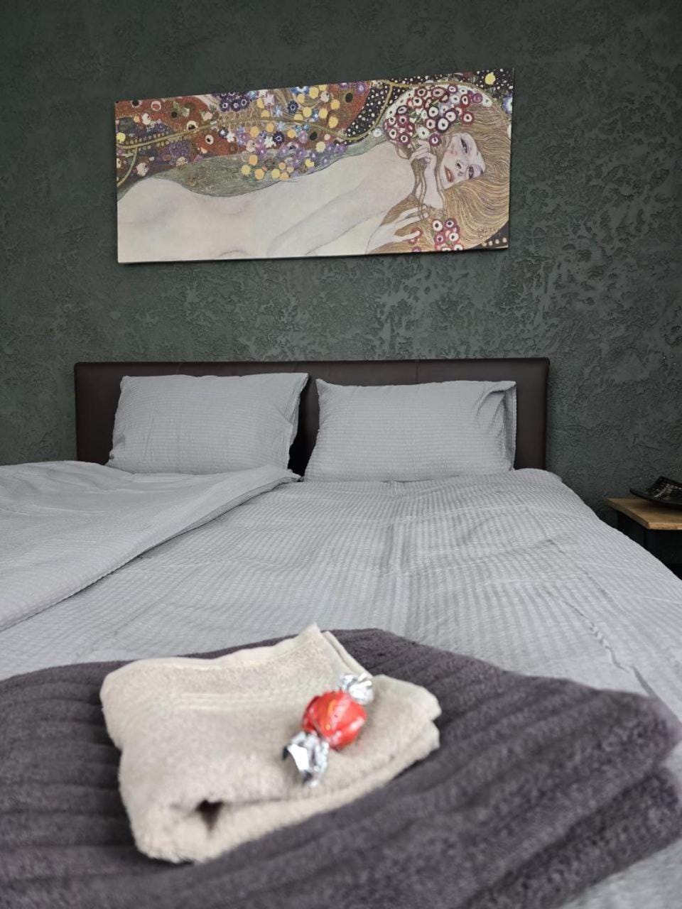 Old Riga over the river, Free parking, up to 4ppl. Self Check-in\out Apartment in Riga
