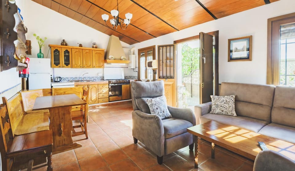 Communal lounge/ TV room, Living room
