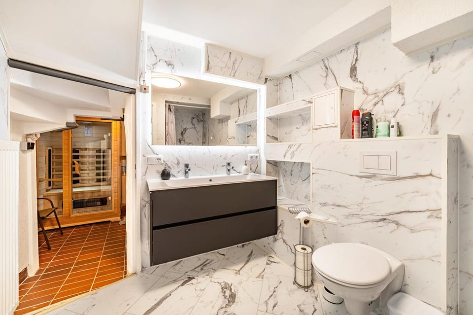 Bathroom, Living room