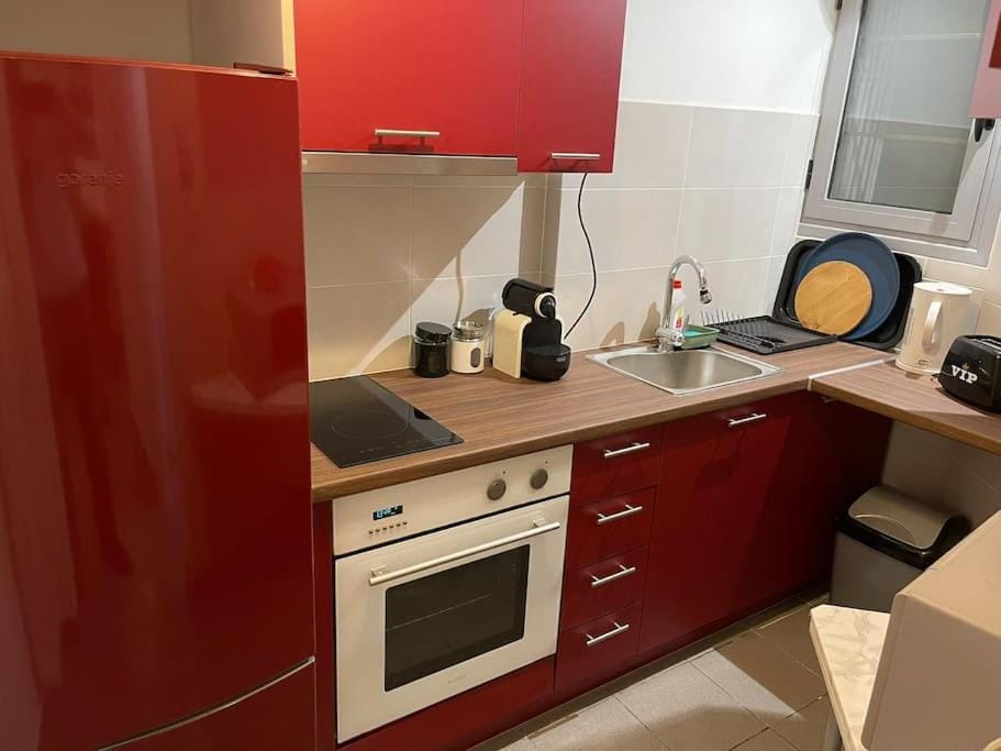 Kitchen or kitchenette, oven, stove