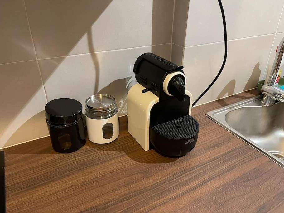 Coffee/tea facilities, Kitchen or kitchenette