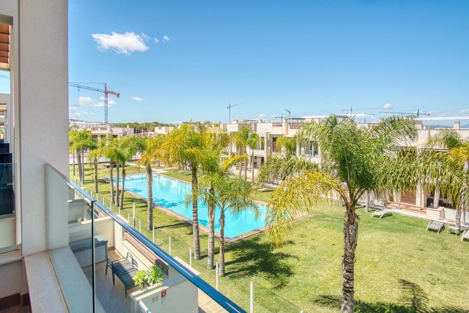 Property building, Swimming pool
