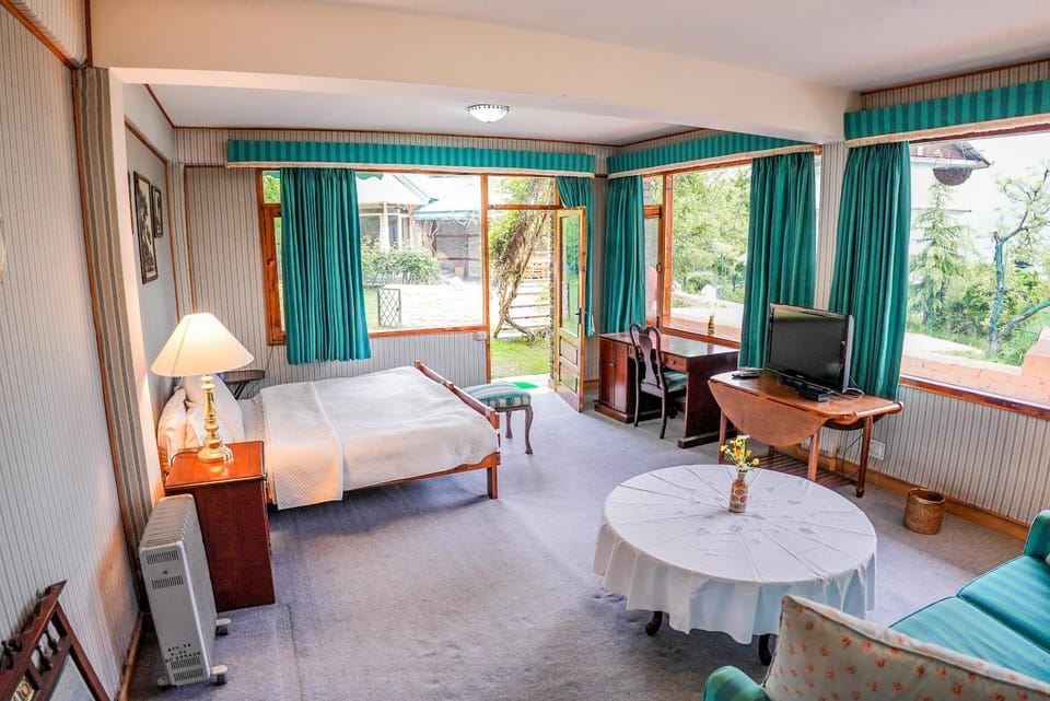 Bedroom, Garden view