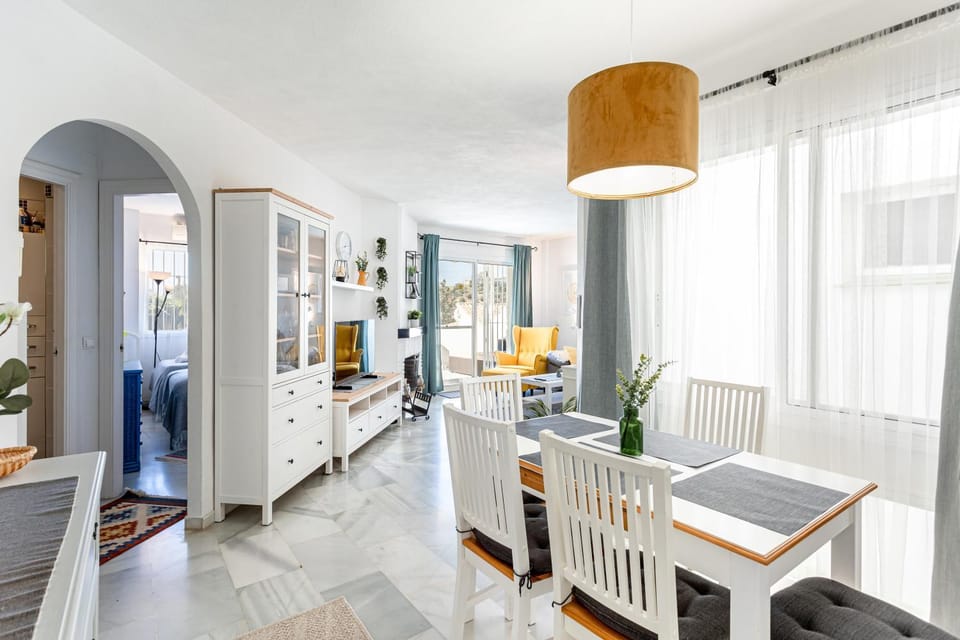 SR La Cornisa Calahonda 2 Bedrooms with Sea View Apartment in Sitio de Calahonda