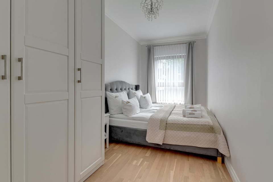 Bed, Photo of the whole room, Bedroom, towels, wardrobe