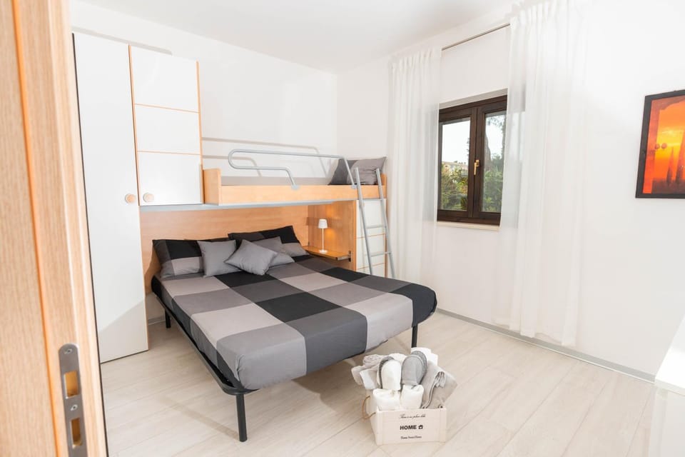 Bed, Bedroom, bunk bed