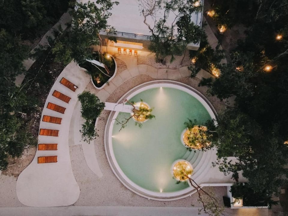 Swimming pool
