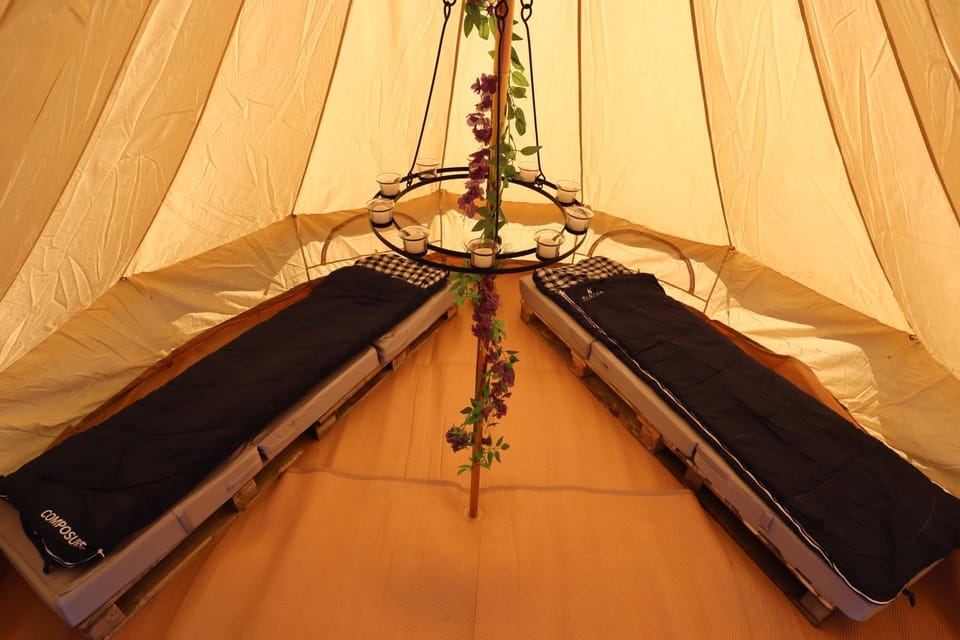 Rescorla Retreats - Blossom Luxury tent in England