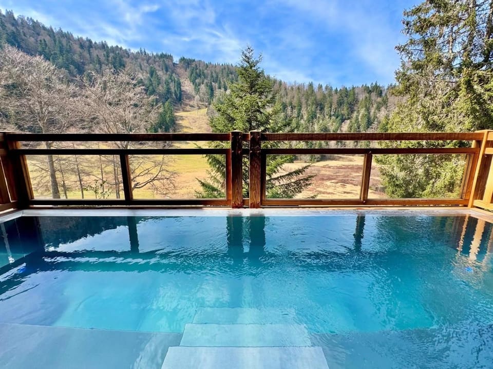 Natural landscape, Spa and wellness centre/facilities, Spa and wellness centre/facilities, Swimming pool