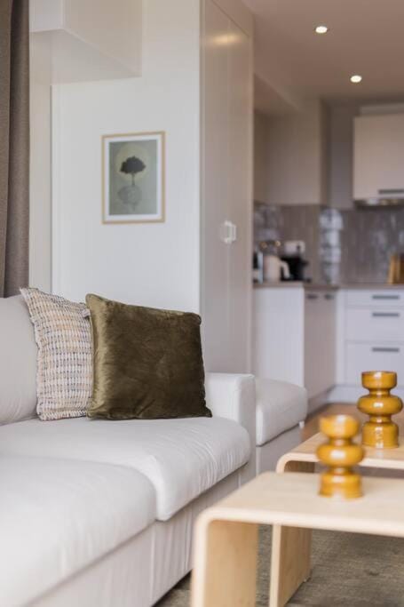 Haya Seaview - The Pier Apartment in The Hague