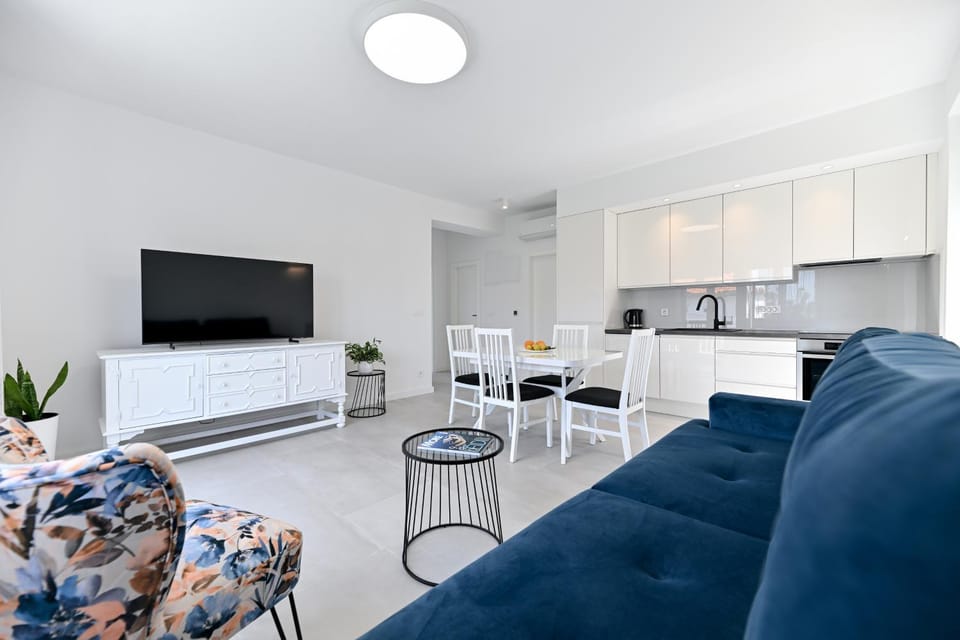 Living room, Dining area, kitchen