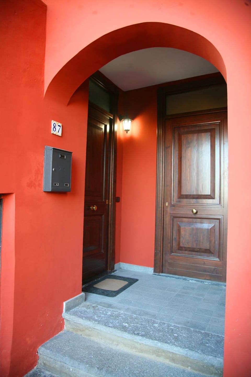Facade/entrance